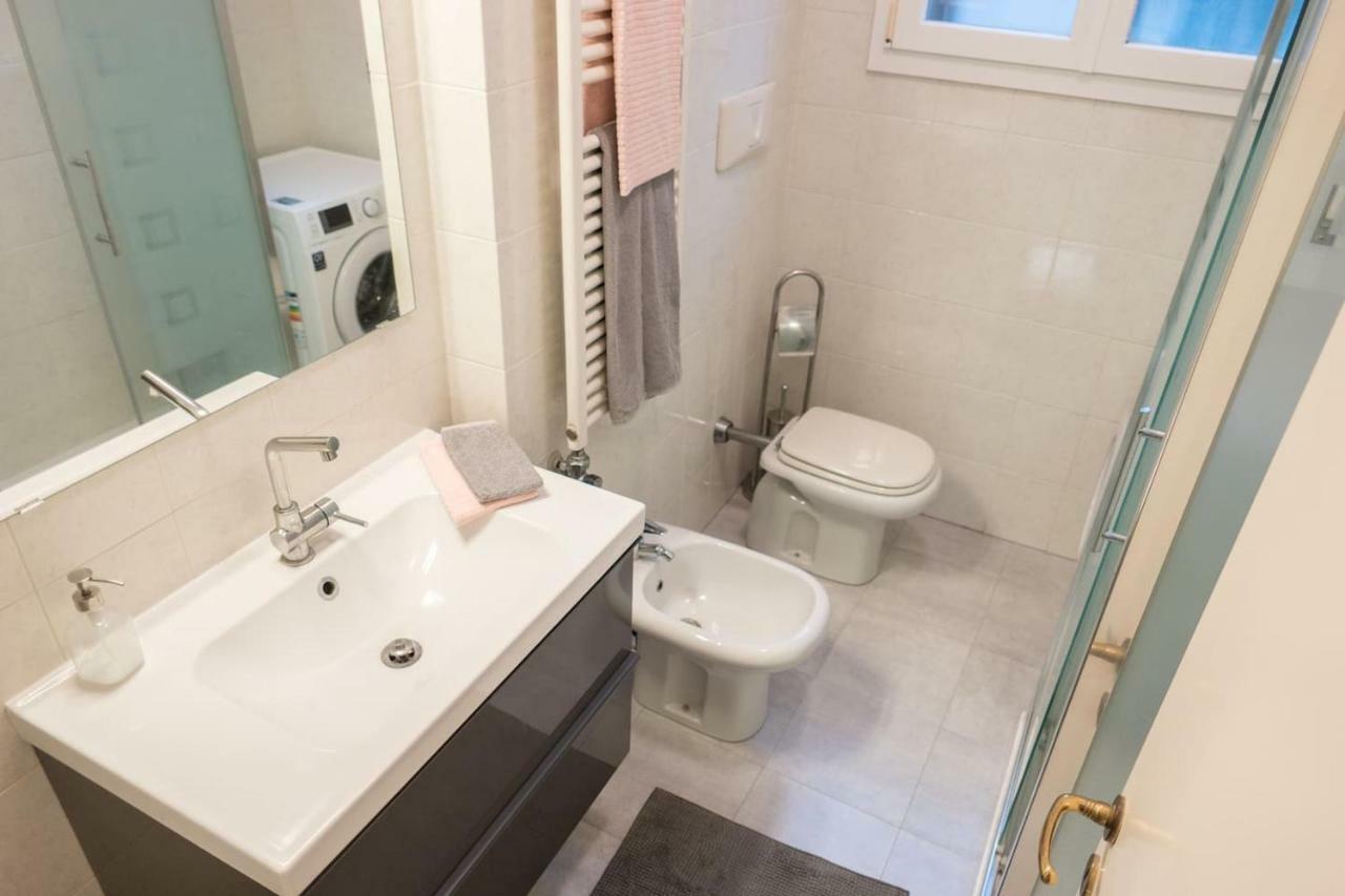 M Design Apartment Венеция Екстериор снимка